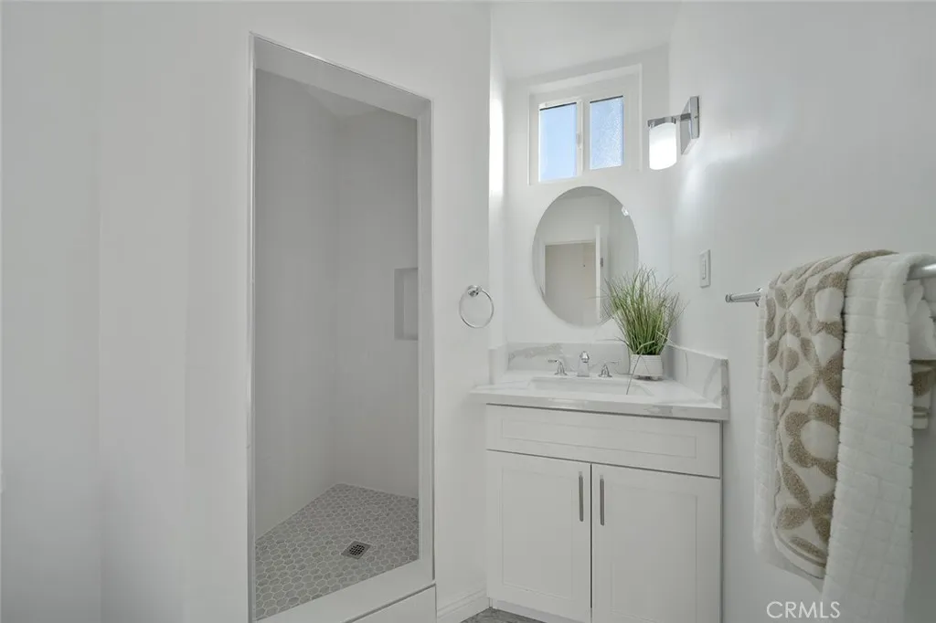 11715 Samoline, Downey, California 90241 home-pic-13