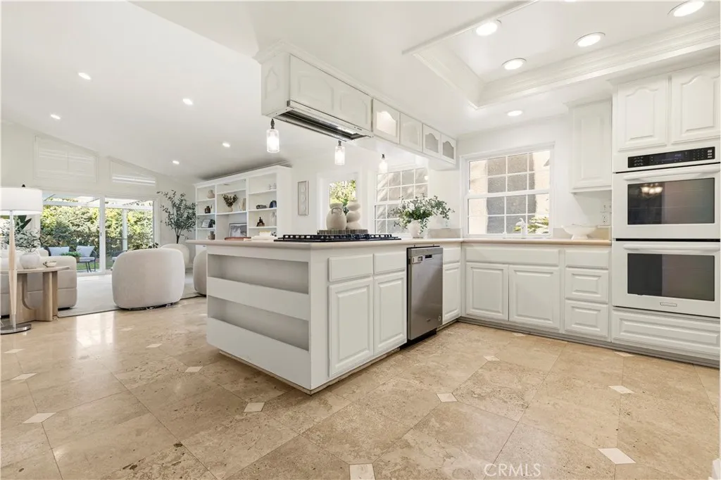 18 Eden, Irvine, California 92620 home-pic-13
