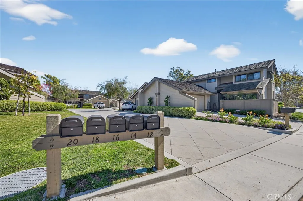 10 Pinewood, Irvine, California 92604 home-pic-52
