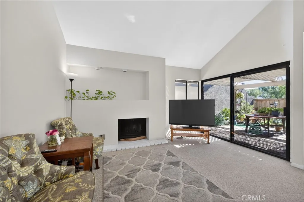 10 Pinewood, Irvine, California 92604 home-pic-4