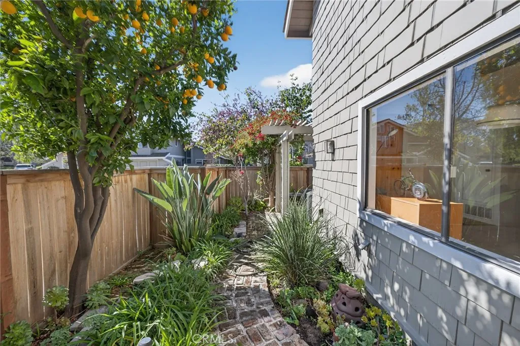 10 Pinewood, Irvine, California 92604 home-pic-28