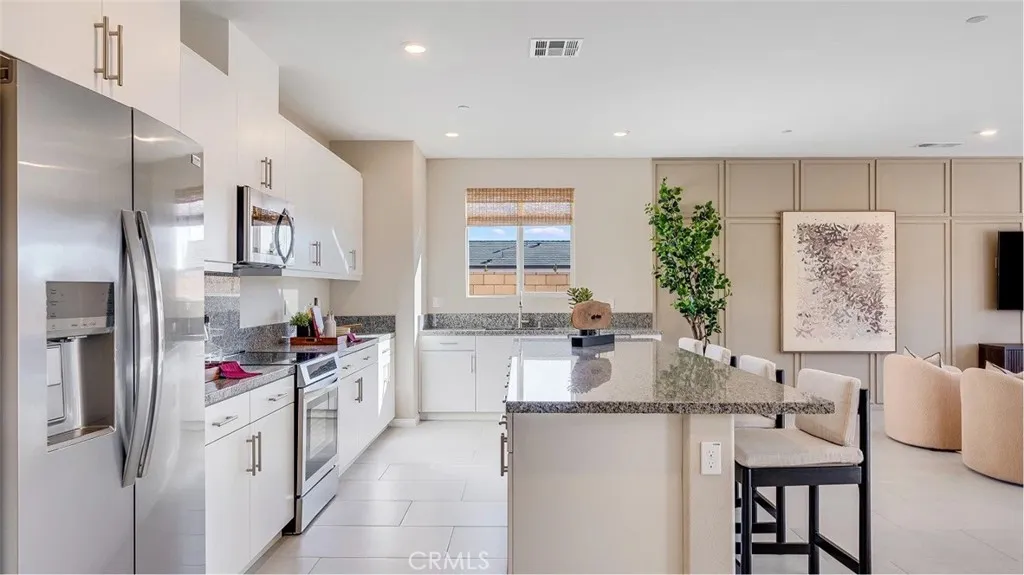 7486 Bucknell Avenue, Hesperia, California 92345 home-pic-2