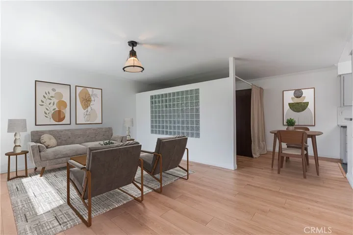 Living Space - Photo is Virtually Staged