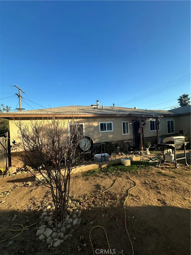 2990 Avalon, Jurupa Valley, California 92509 home-pic-1