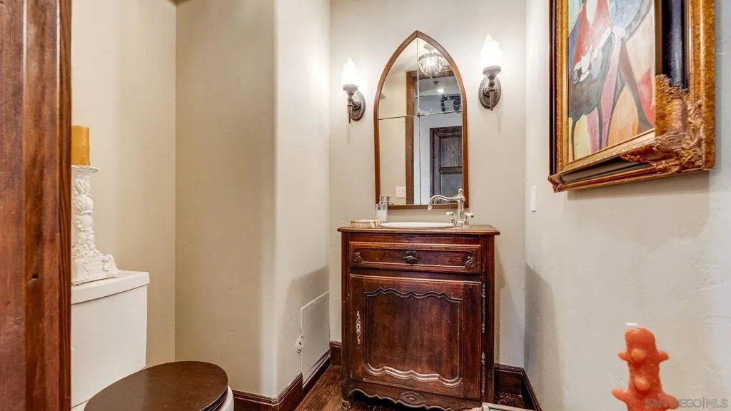 877 Island Ave 1006, San Diego, California 92101 home-pic-44