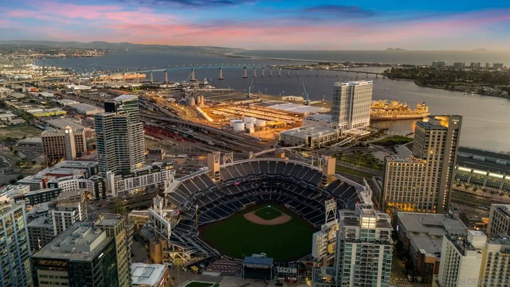 877 Island Ave 1006, San Diego, California 92101 home-pic-28