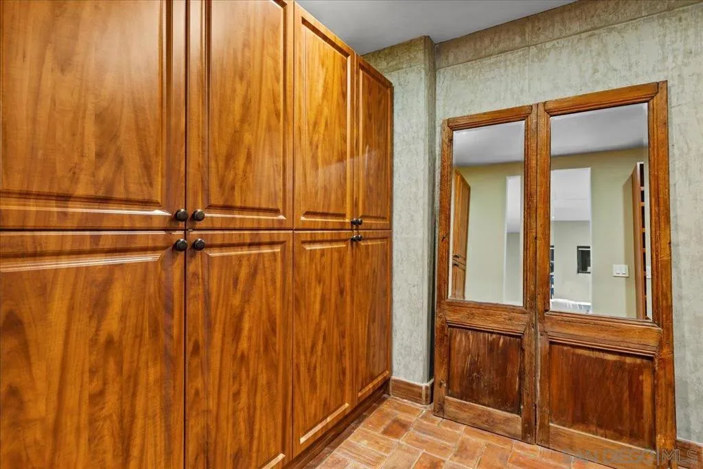 877 Island Ave 1006, San Diego, California 92101 home-pic-65