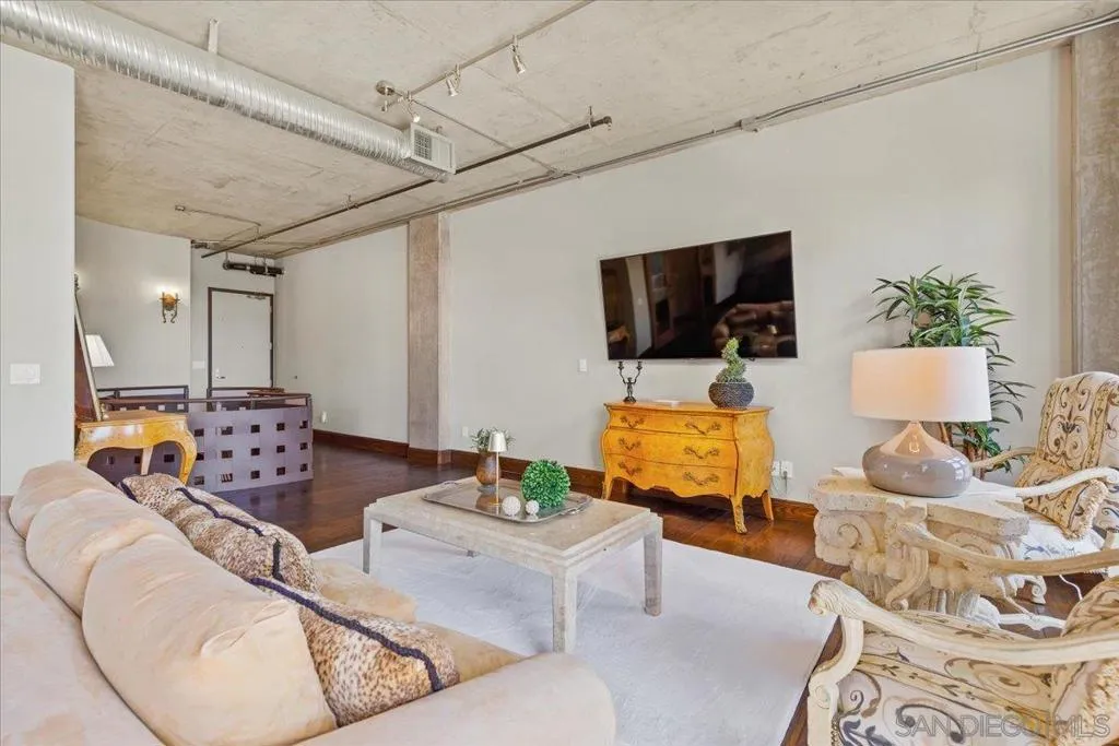 877 Island Ave 1006, San Diego, California 92101 home-pic-43