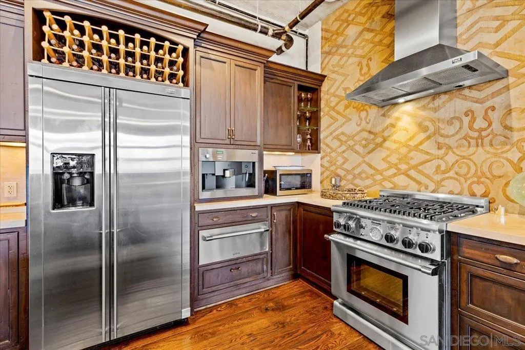 877 Island Ave 1006, San Diego, California 92101 home-pic-19
