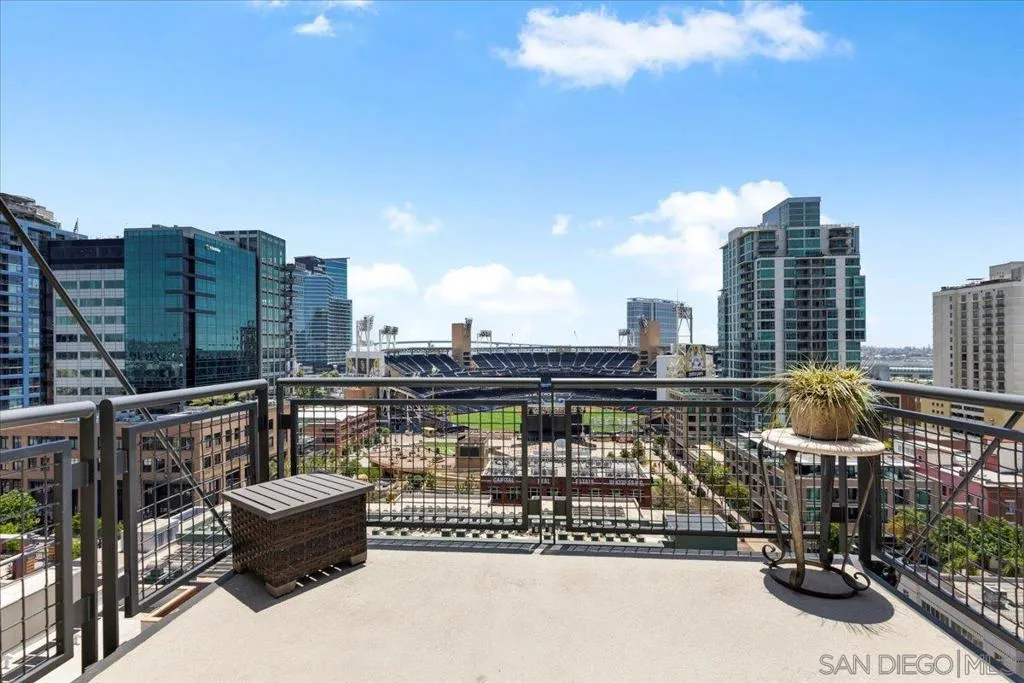 877 Island Ave 1006, San Diego, California 92101 home-pic-22