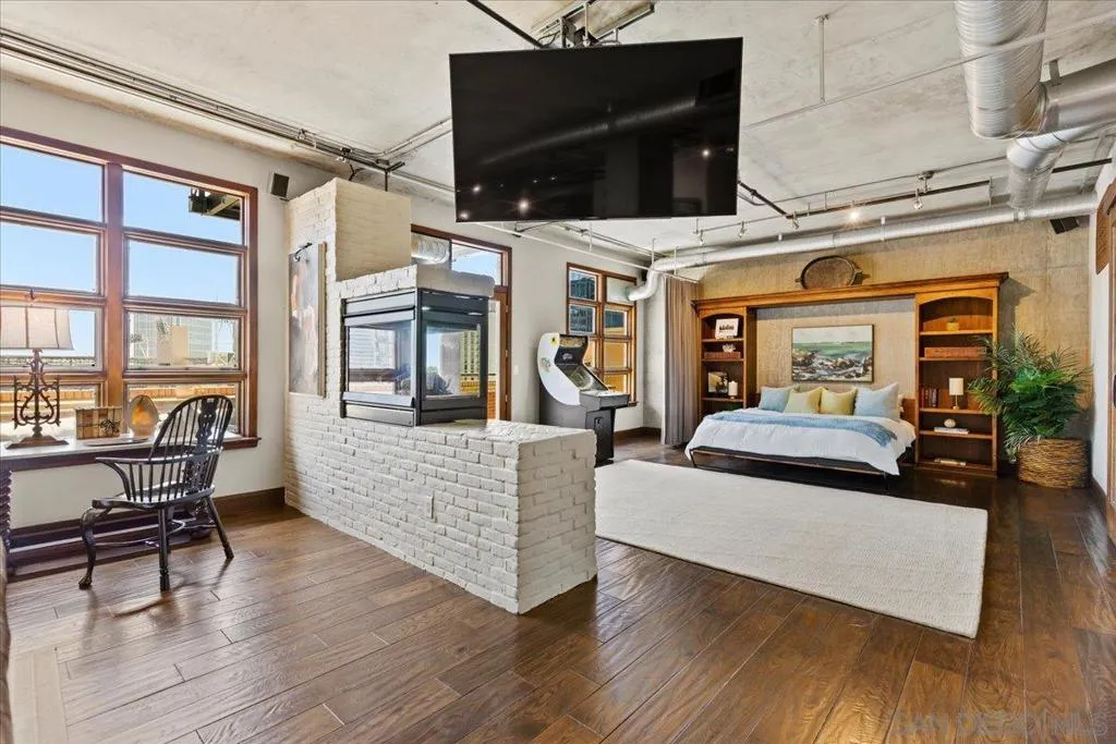 877 Island Ave 1006, San Diego, California 92101 home-pic-21