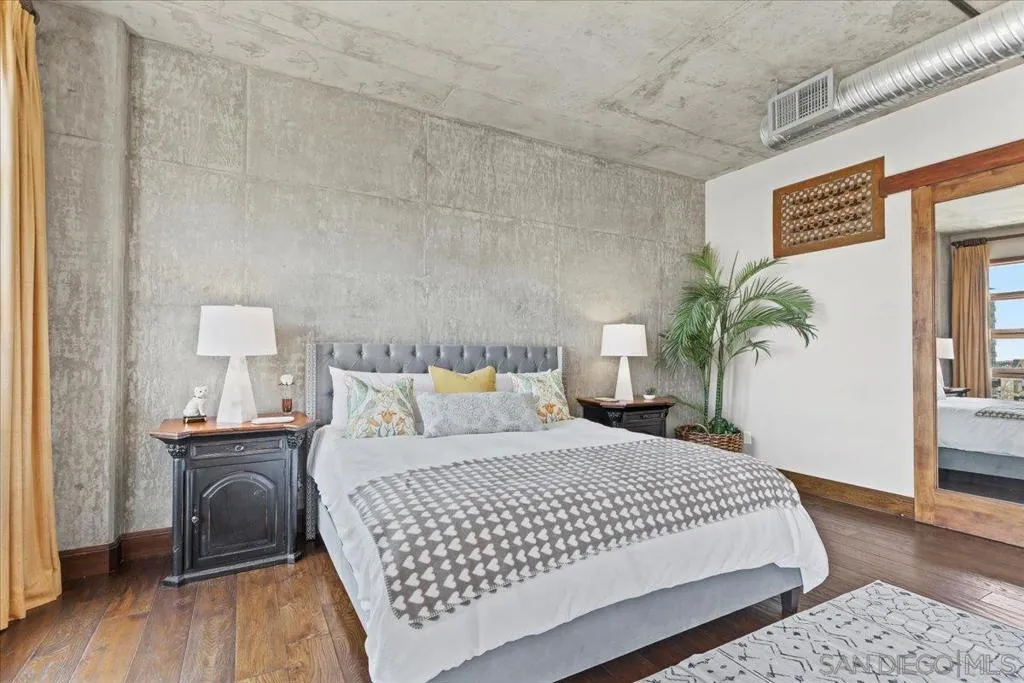 877 Island Ave 1006, San Diego, California 92101 home-pic-41