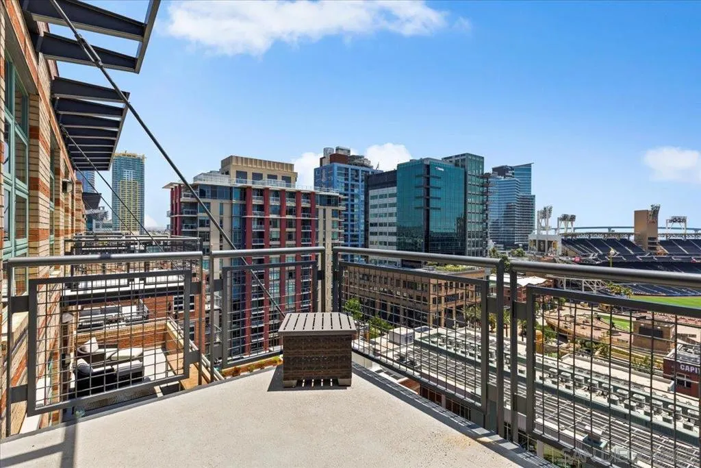 877 Island Ave 1006, San Diego, California 92101 home-pic-23