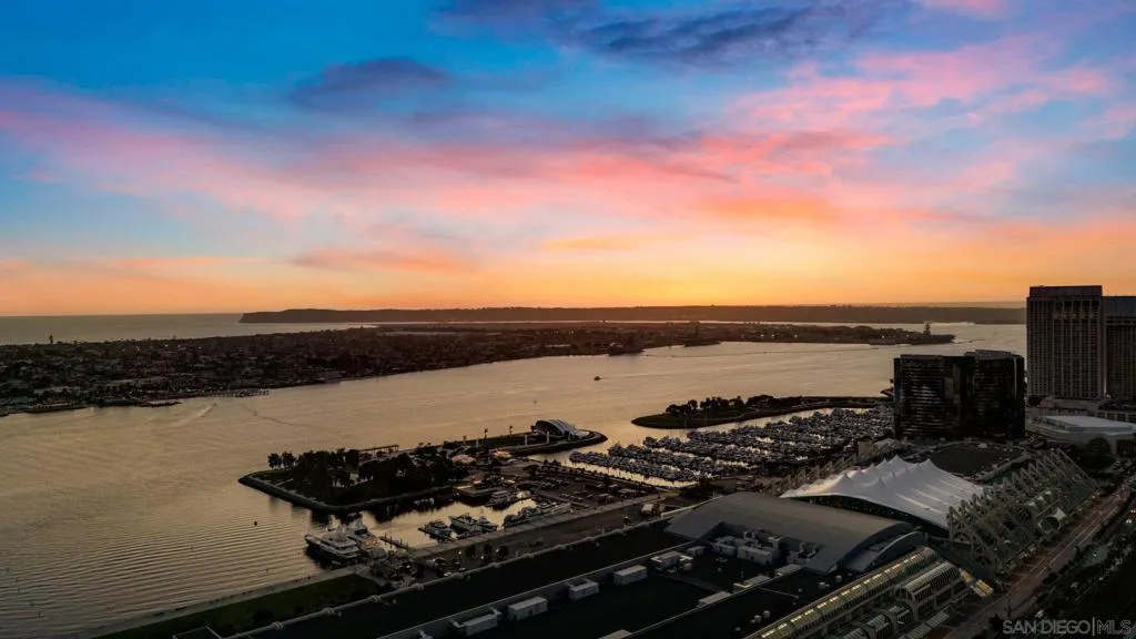 877 Island Ave 1006, San Diego, California 92101 home-pic-72