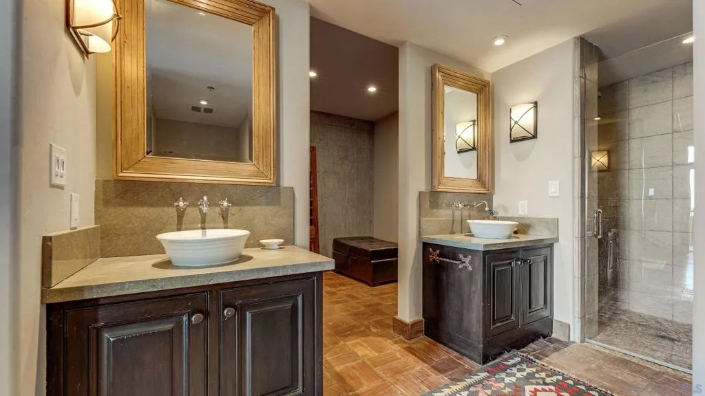 877 Island Ave 1006, San Diego, California 92101 home-pic-42