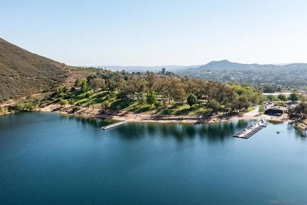 14192 Chicarita Creek Rd, San Diego, California 92128 home-pic-48