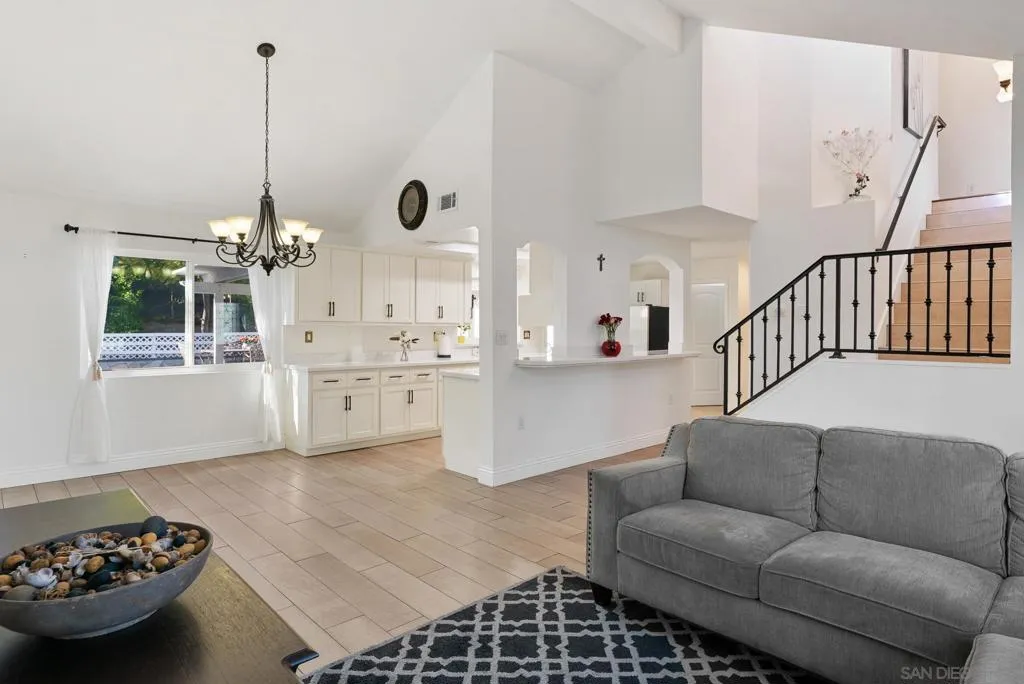 14192 Chicarita Creek Rd, San Diego, California 92128 home-pic-12