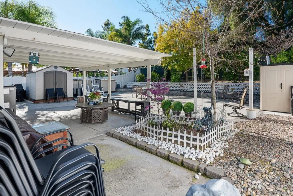14192 Chicarita Creek Rd, San Diego, California 92128 home-pic-33