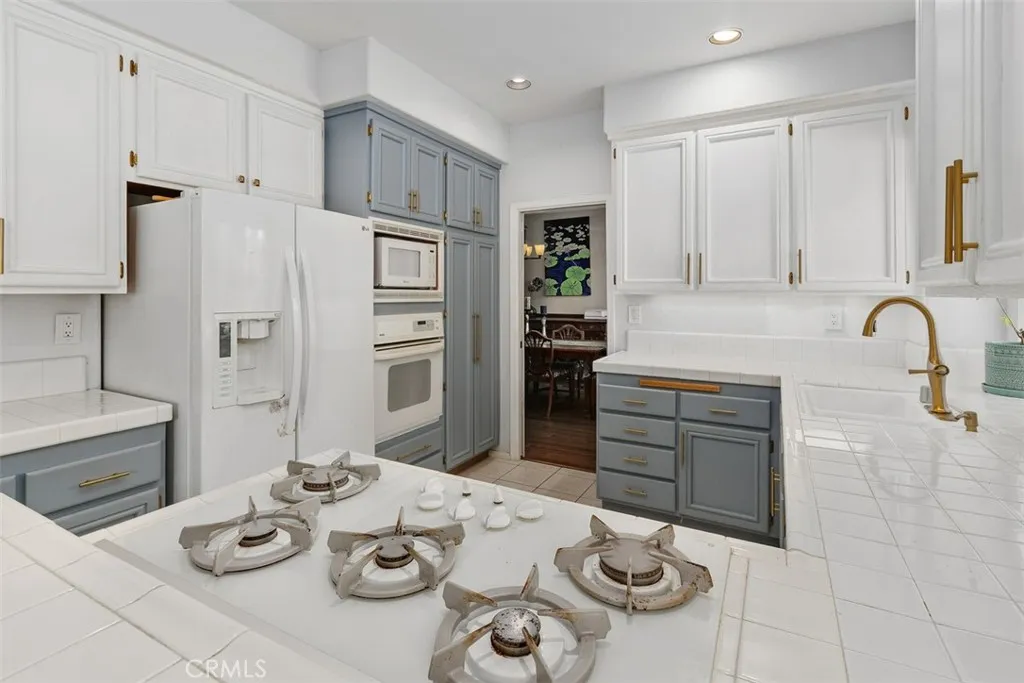 32038 Corte Eldorado, Temecula, California 92592 home-pic-8