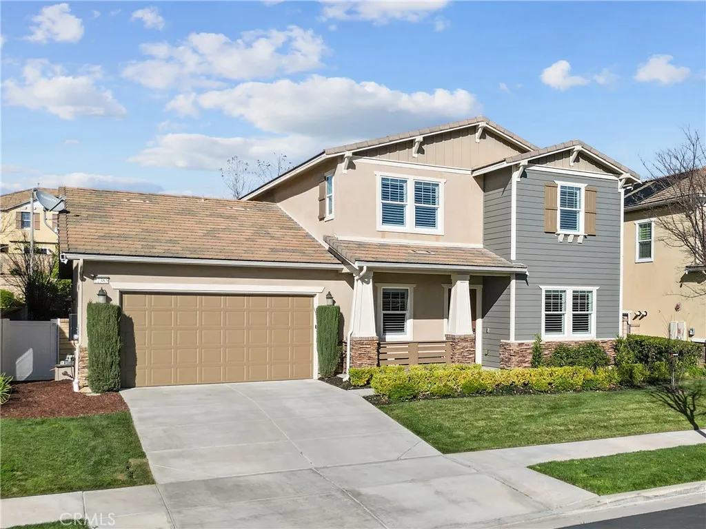22385 Copper Mountain Court, Saugus, California 91350 home-pic-1