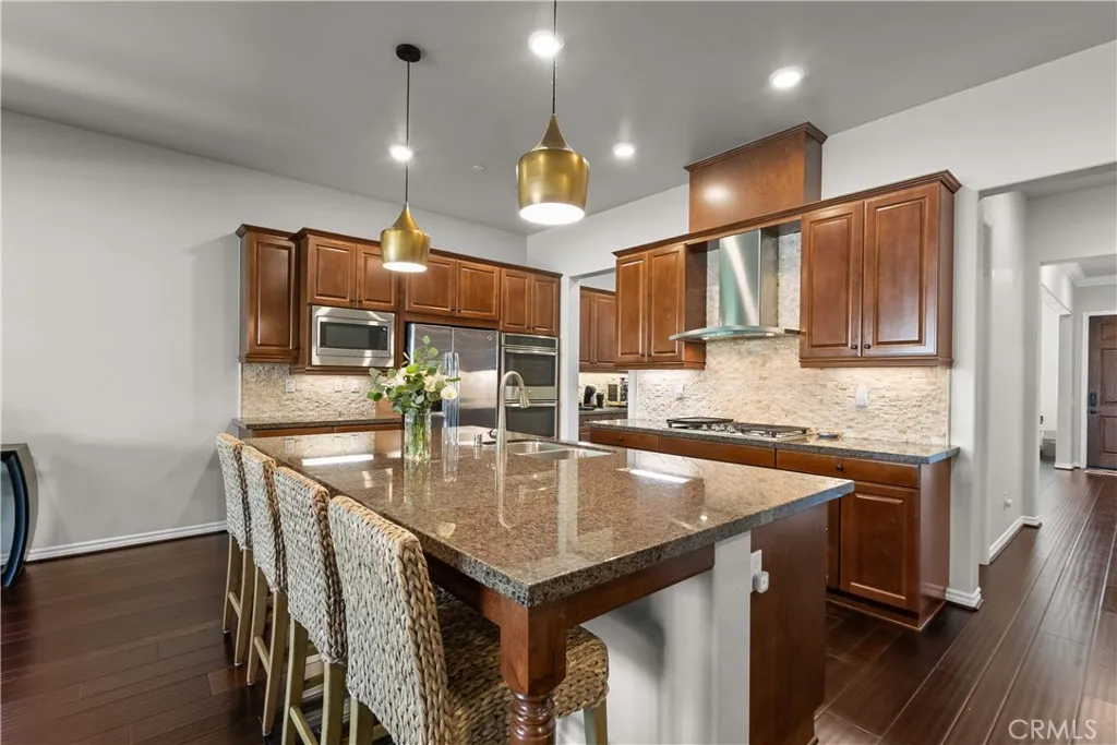 22385 Copper Mountain Court, Saugus, California 91350 home-pic-17