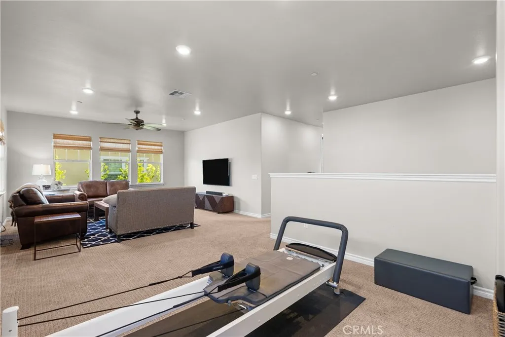 22385 Copper Mountain Court, Saugus, California 91350 home-pic-46