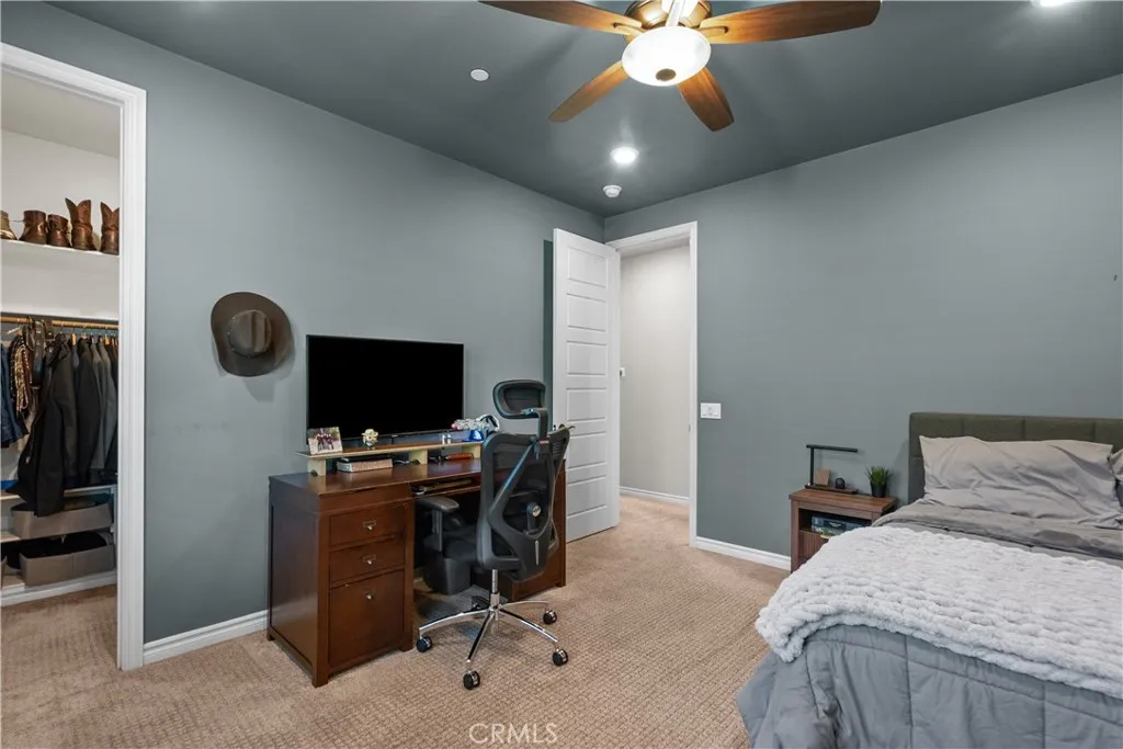 22385 Copper Mountain Court, Saugus, California 91350 home-pic-48