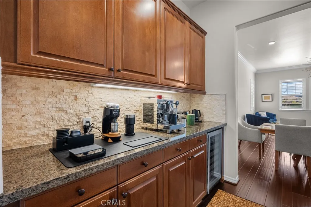 22385 Copper Mountain Court, Saugus, California 91350 home-pic-13