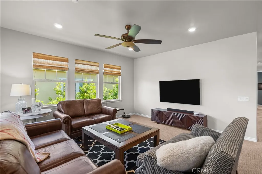 22385 Copper Mountain Court, Saugus, California 91350 home-pic-41