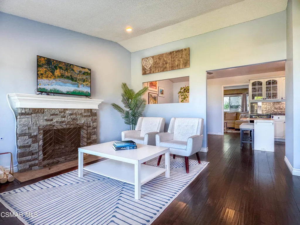 6579 Harvard Street, Moorpark, California 93021 home-pic-8