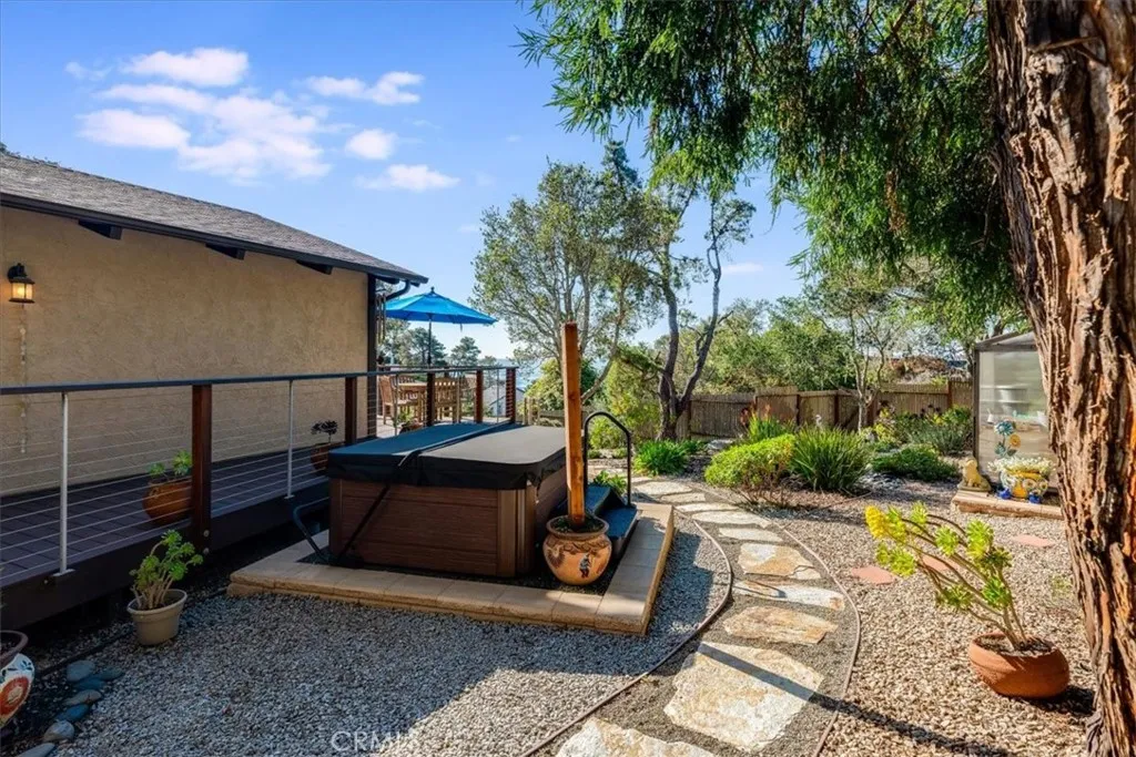 679 Orlando, Cambria, California 93428 home-pic-46