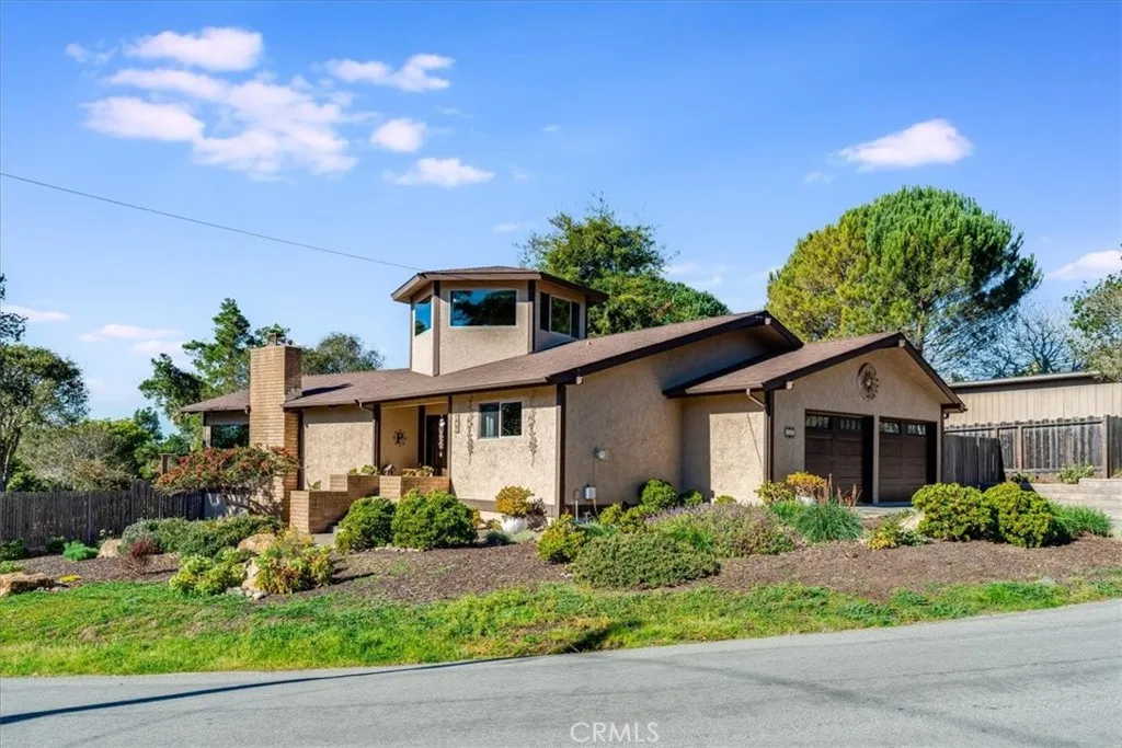 679 Orlando, Cambria, California 93428 home-pic-1