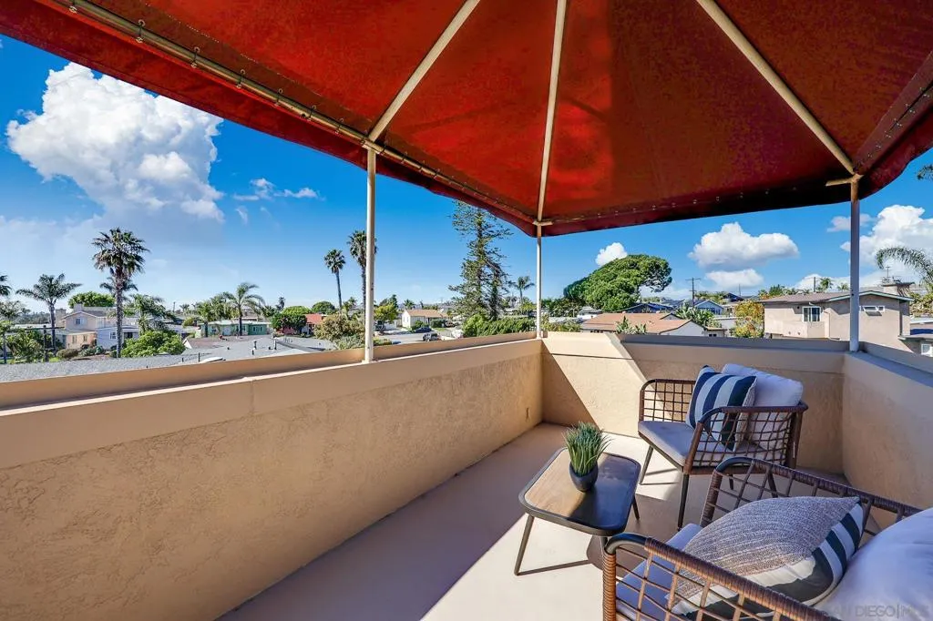 1427 Galveston St, San Diego, California 92110 home-pic-34