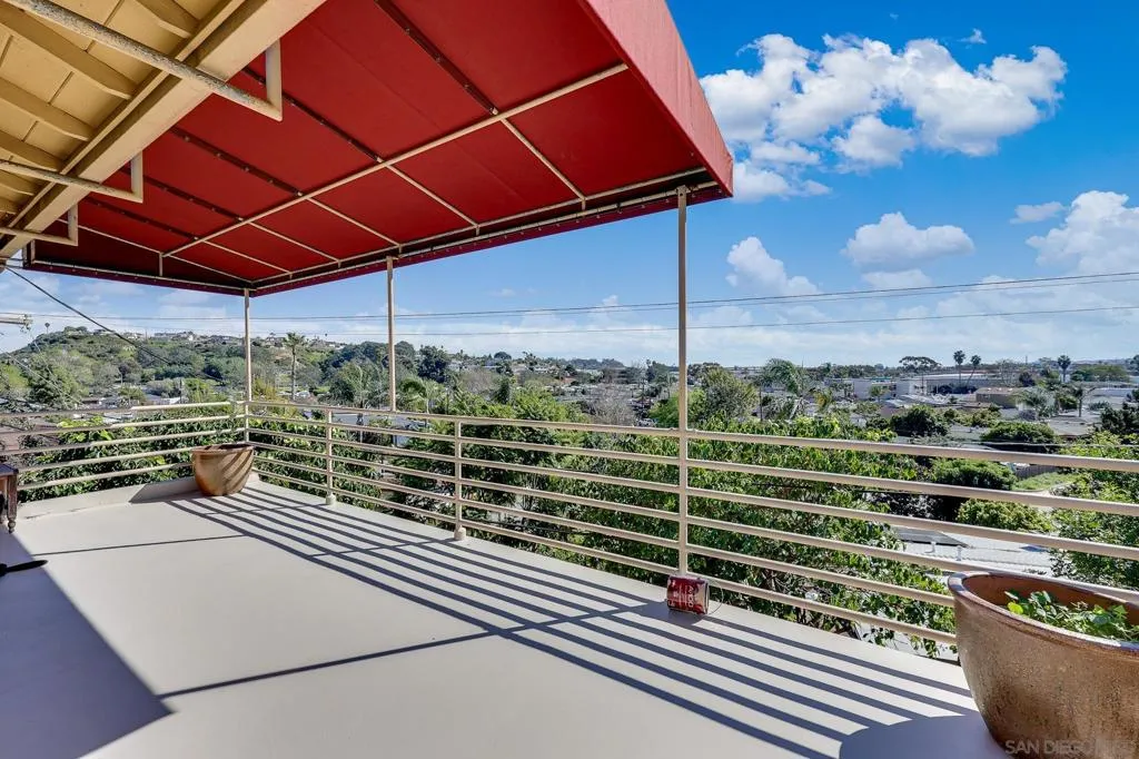 1427 Galveston St, San Diego, California 92110 home-pic-31