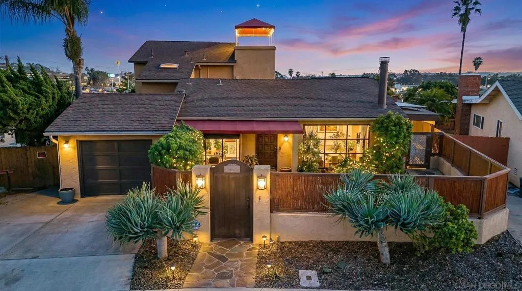 1427 Galveston St, San Diego, California 92110 home-pic-1