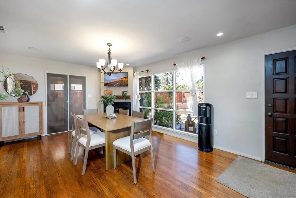 1427 Galveston St, San Diego, California 92110 home-pic-12