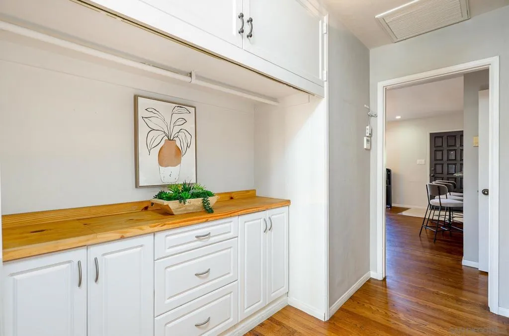 1427 Galveston St, San Diego, California 92110 home-pic-30