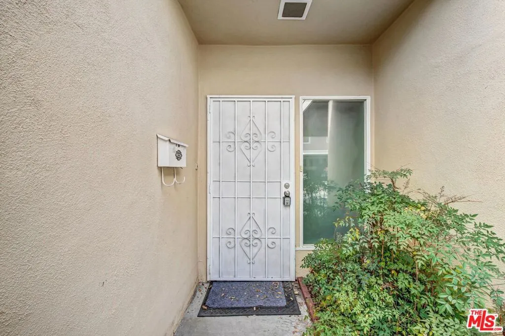 3500 W Manchester Boulevard 168, Inglewood, California 90305 home-pic-17