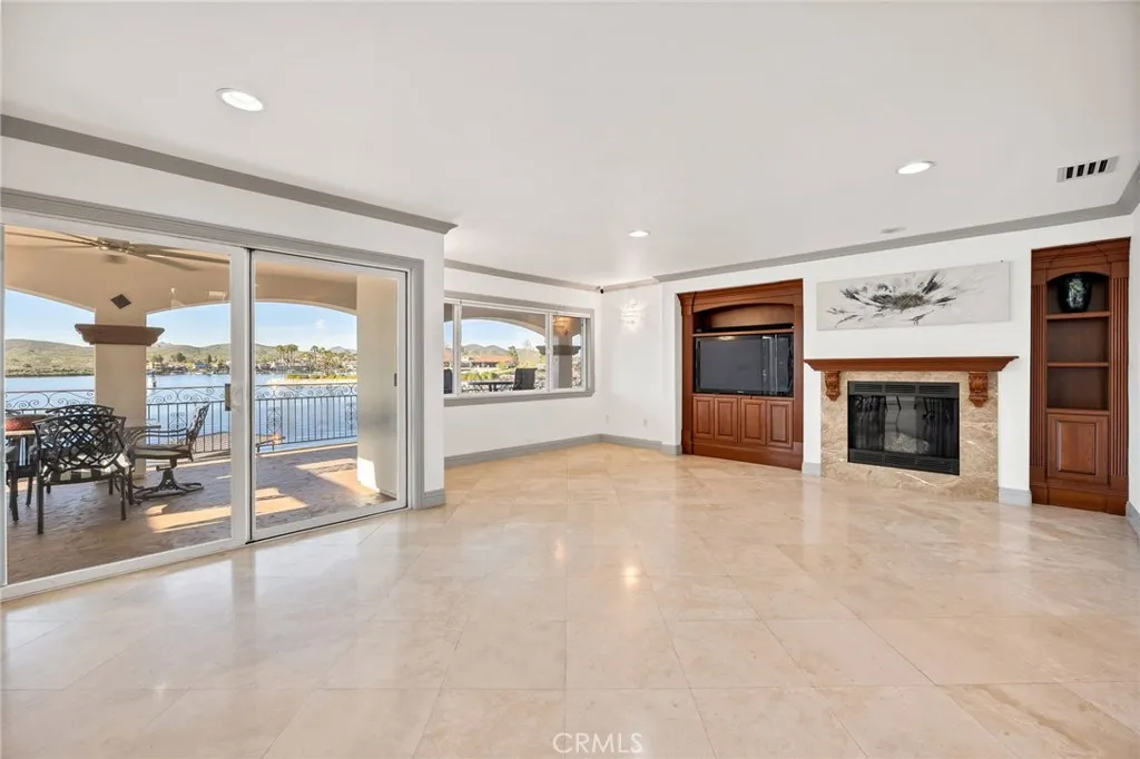 22250 Village Way, Canyon Lake, California 92587 home-pic-7
