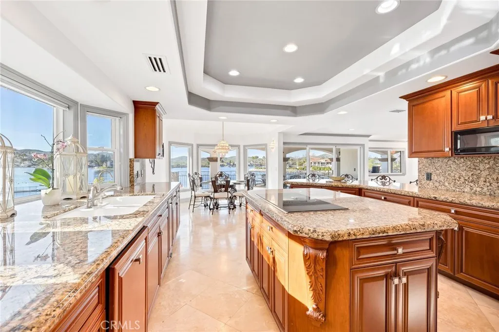 22250 Village Way, Canyon Lake, California 92587 home-pic-12