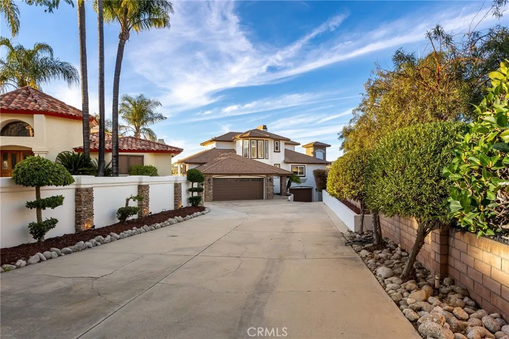 22250 Village Way, Canyon Lake, California 92587 home-pic-3