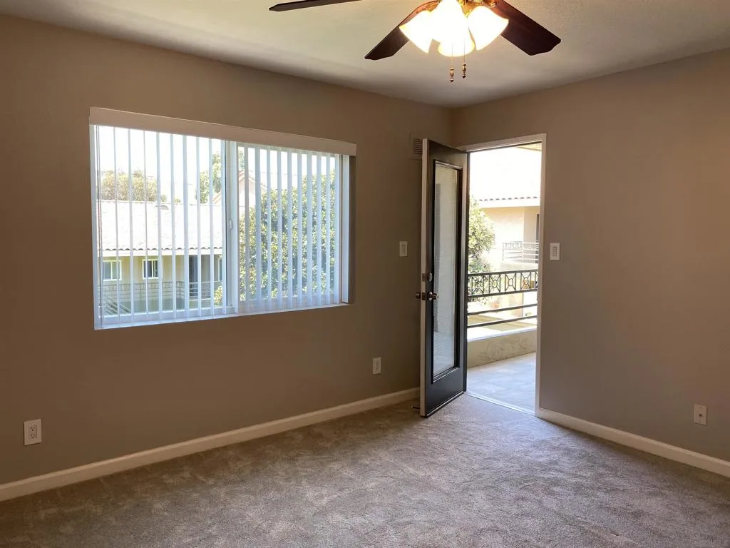 7405 Charmant 2324, San Diego, California 92122 home-pic-12