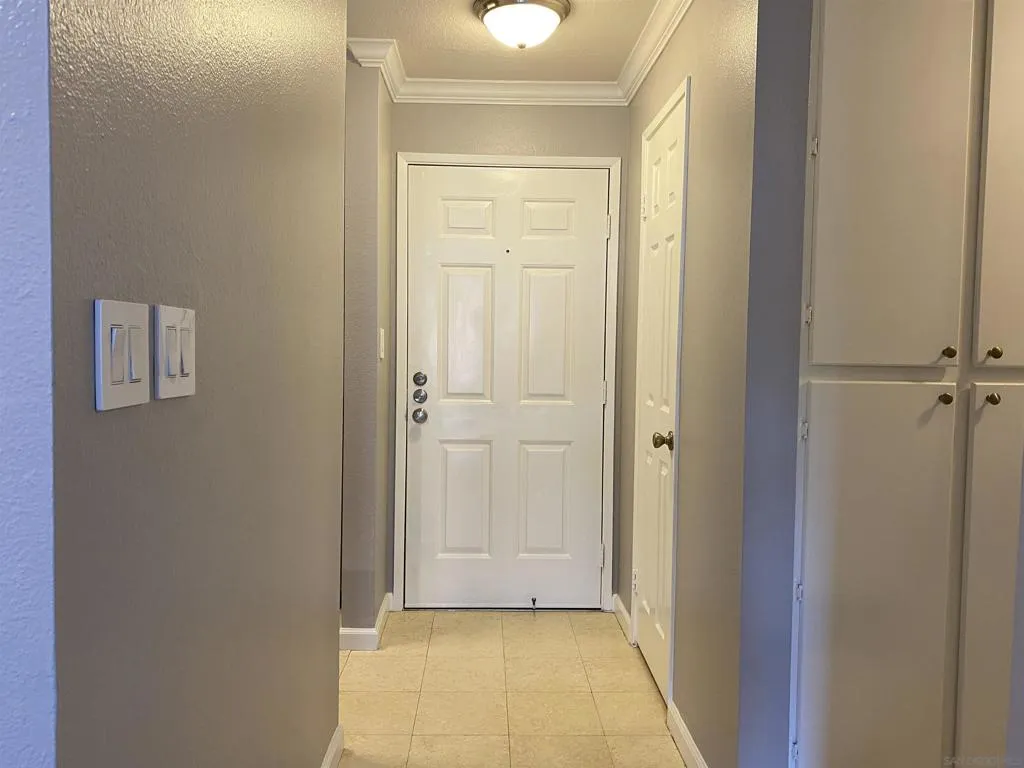 7405 Charmant 2324, San Diego, California 92122 home-pic-23