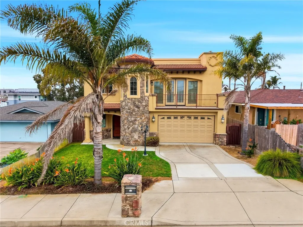 336 Brighton Avenue, Grover Beach, California 93433 home-pic-1