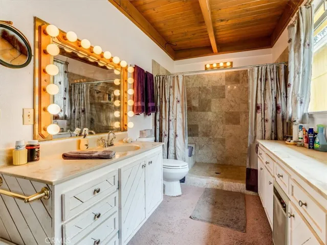 Master bathroom.