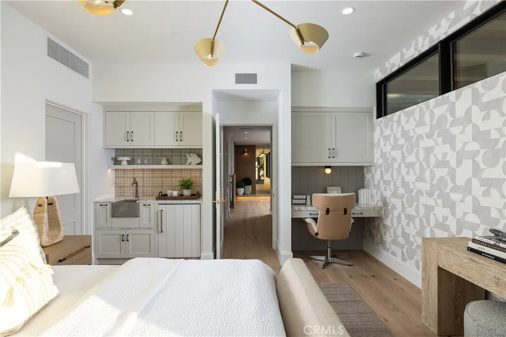 301 Jasmine, Corona Del Mar, California 92625 home-pic-35