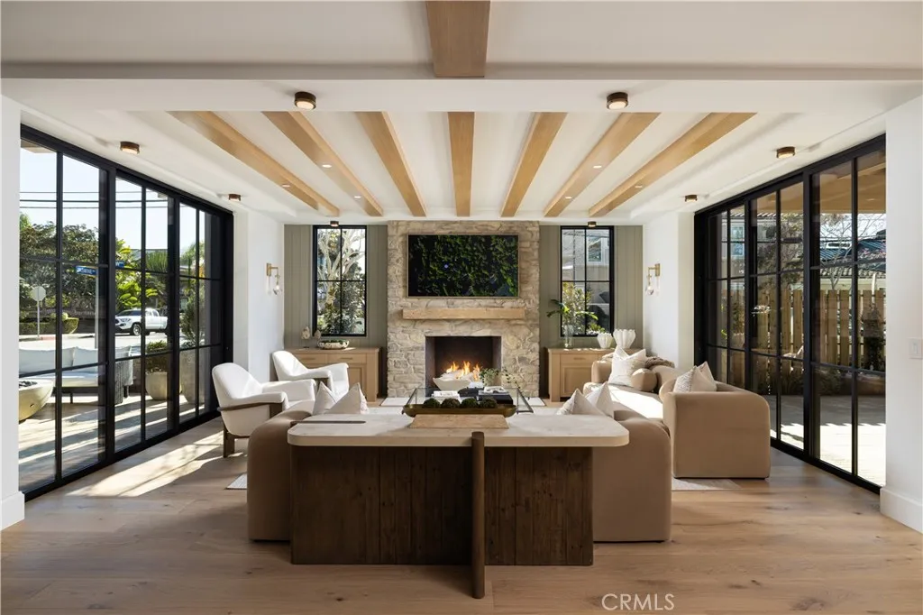 301 Jasmine, Corona Del Mar, California 92625 home-pic-9