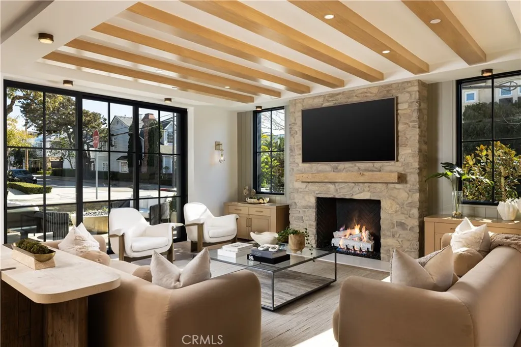 301 Jasmine, Corona Del Mar, California 92625 home-pic-7