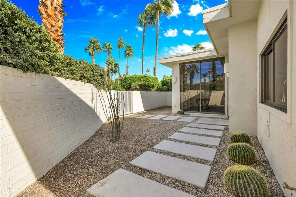 130 W Racquet Club Road 505, Palm Springs, California 92262 home-pic-6