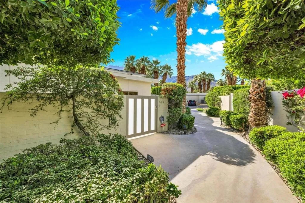 130 W Racquet Club Road 505, Palm Springs, California 92262 home-pic-2